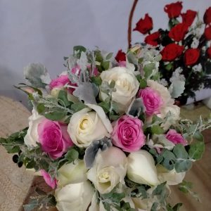 Hoa cầm tay cô dâu