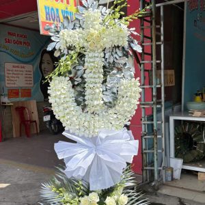 Hoa chia buồn - T178